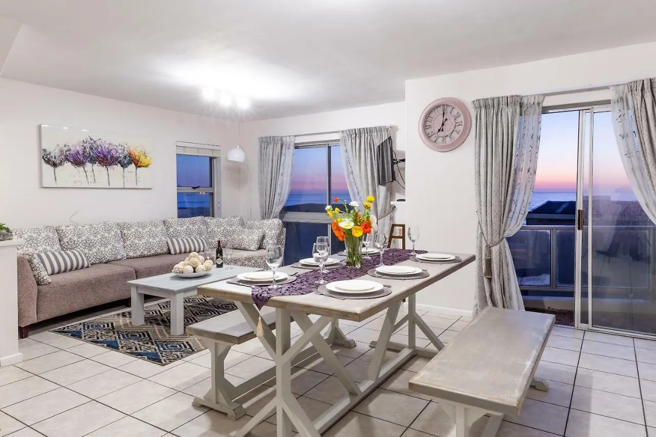 Apartment Stay In Atlantic Bloubergstrand